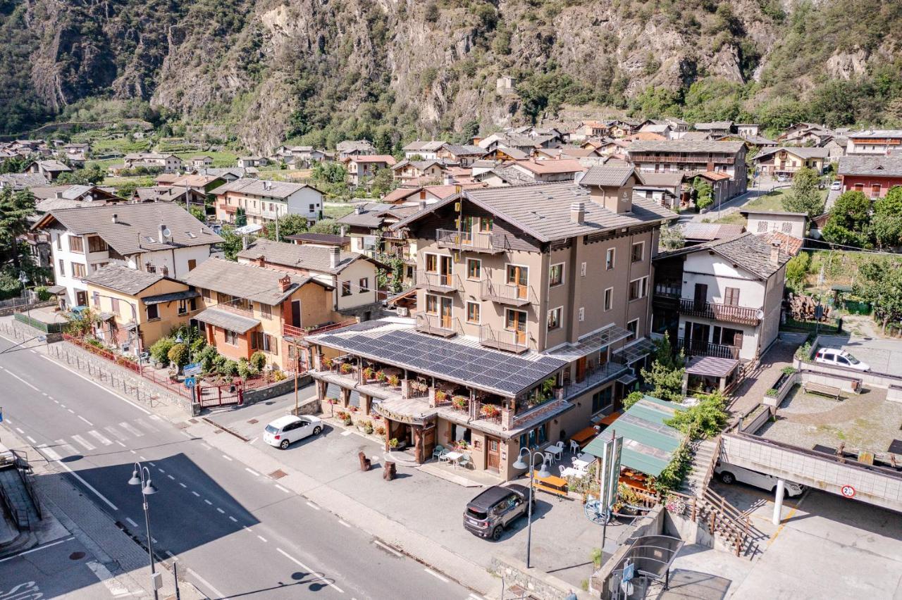 Hotel&Restaurant Armanac De Toubie Arnad Bagian luar foto