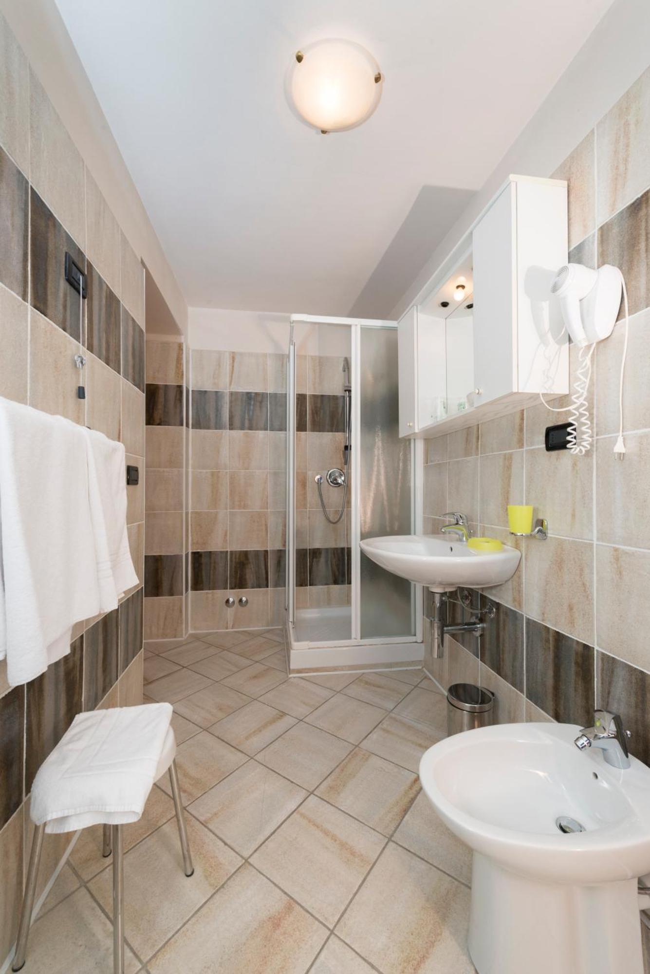 Hotel&Restaurant Armanac De Toubie Arnad Bagian luar foto