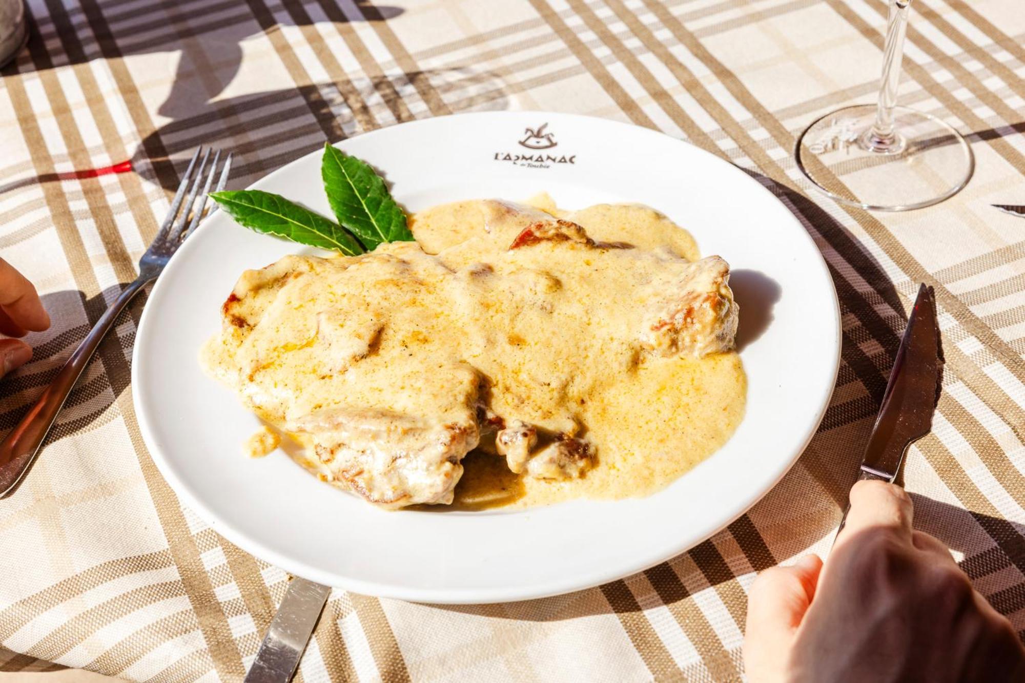 Hotel&Restaurant Armanac De Toubie Arnad Bagian luar foto