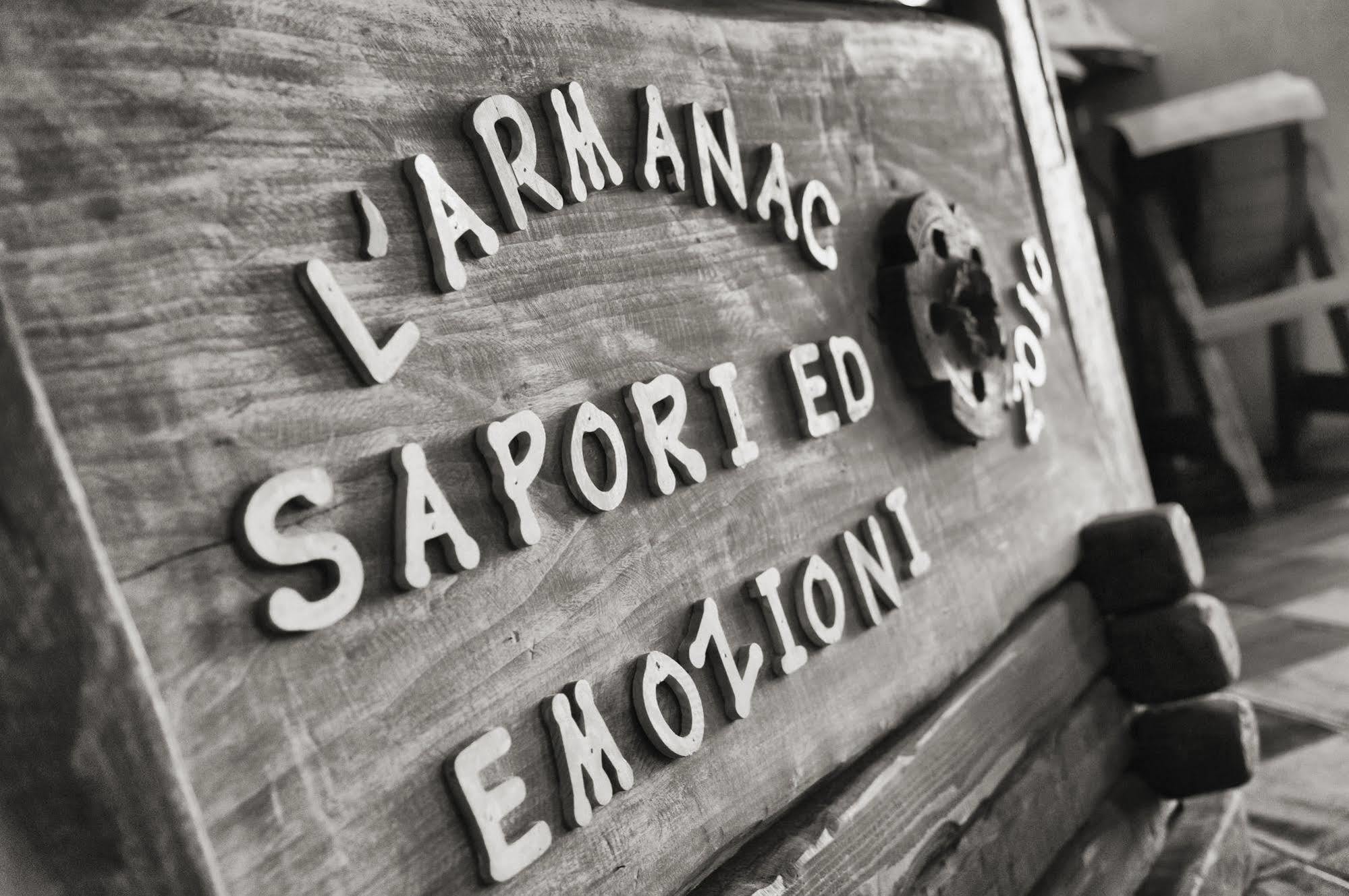 Hotel&Restaurant Armanac De Toubie Arnad Bagian luar foto